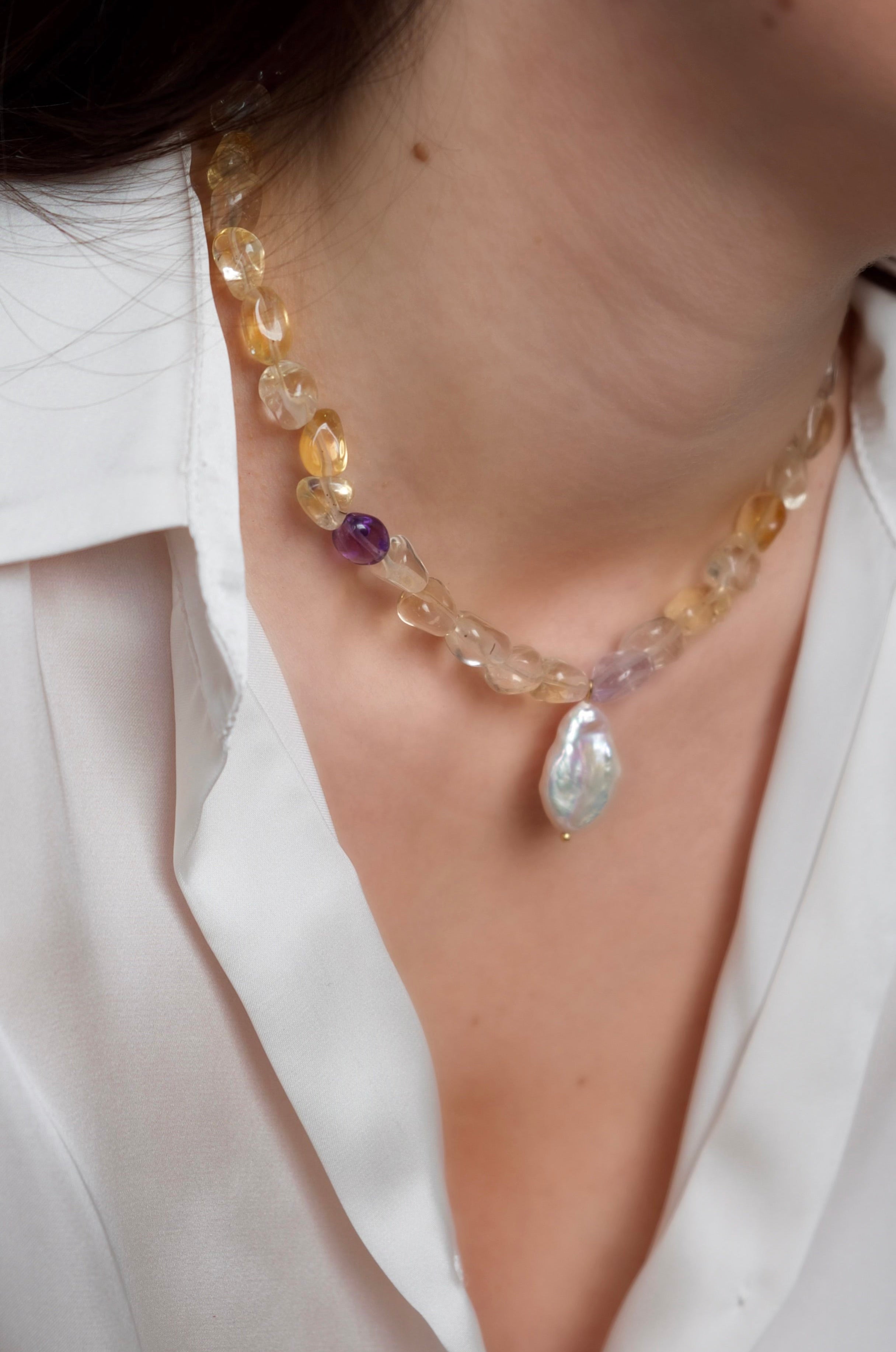 Luz Necklace