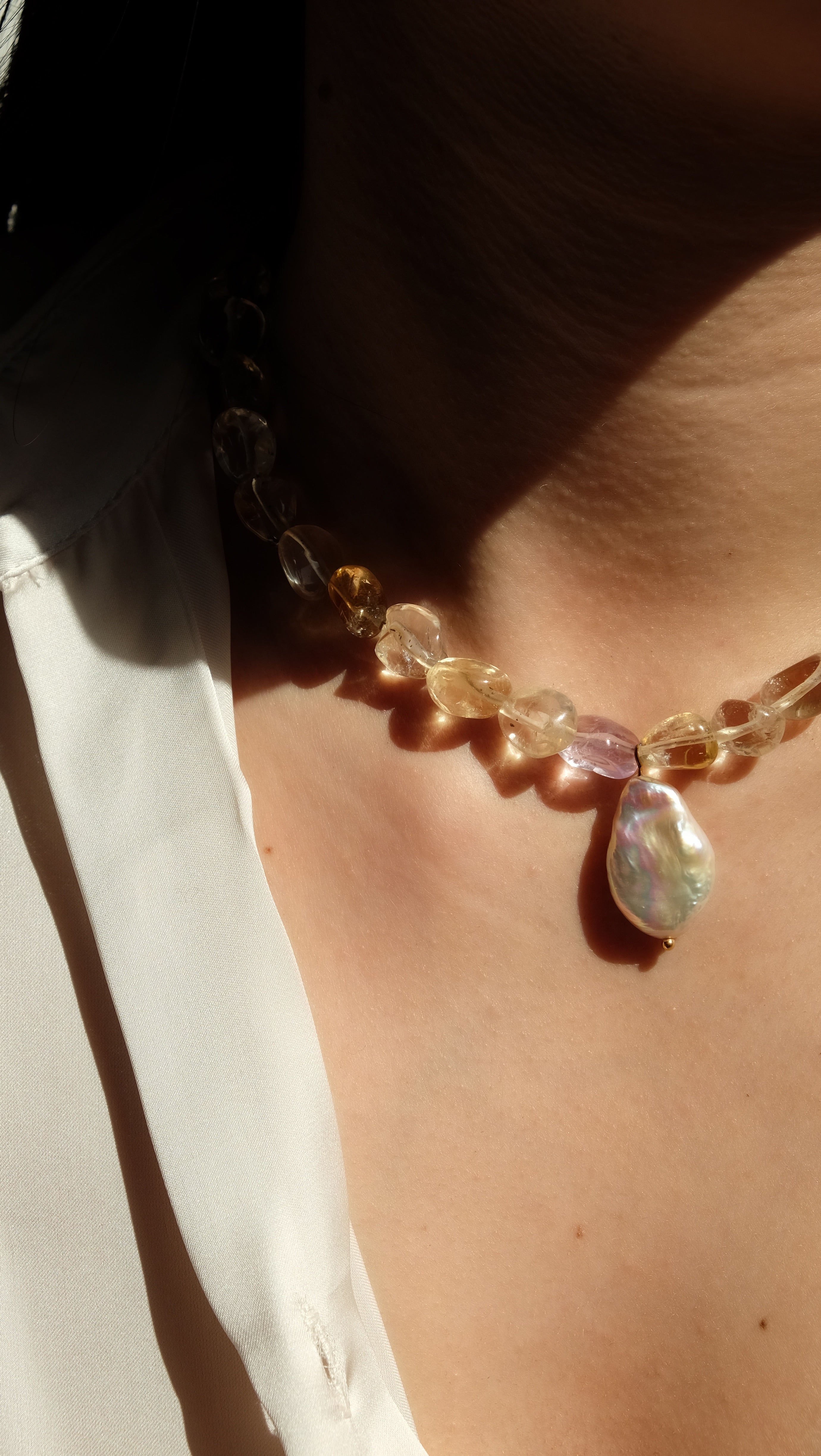 Luz Necklace