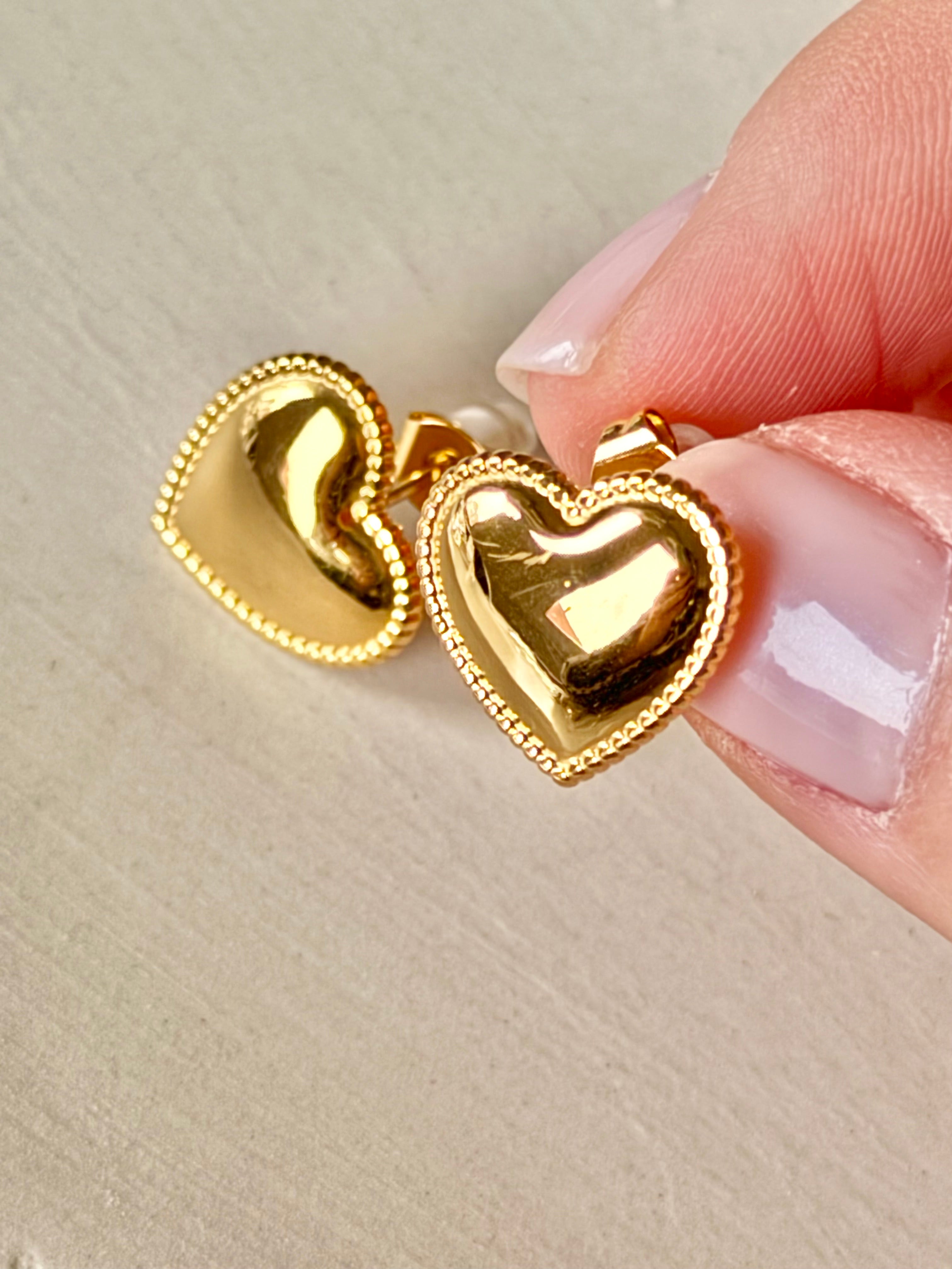 Sample Sale B-Ware Little Heart Earrings