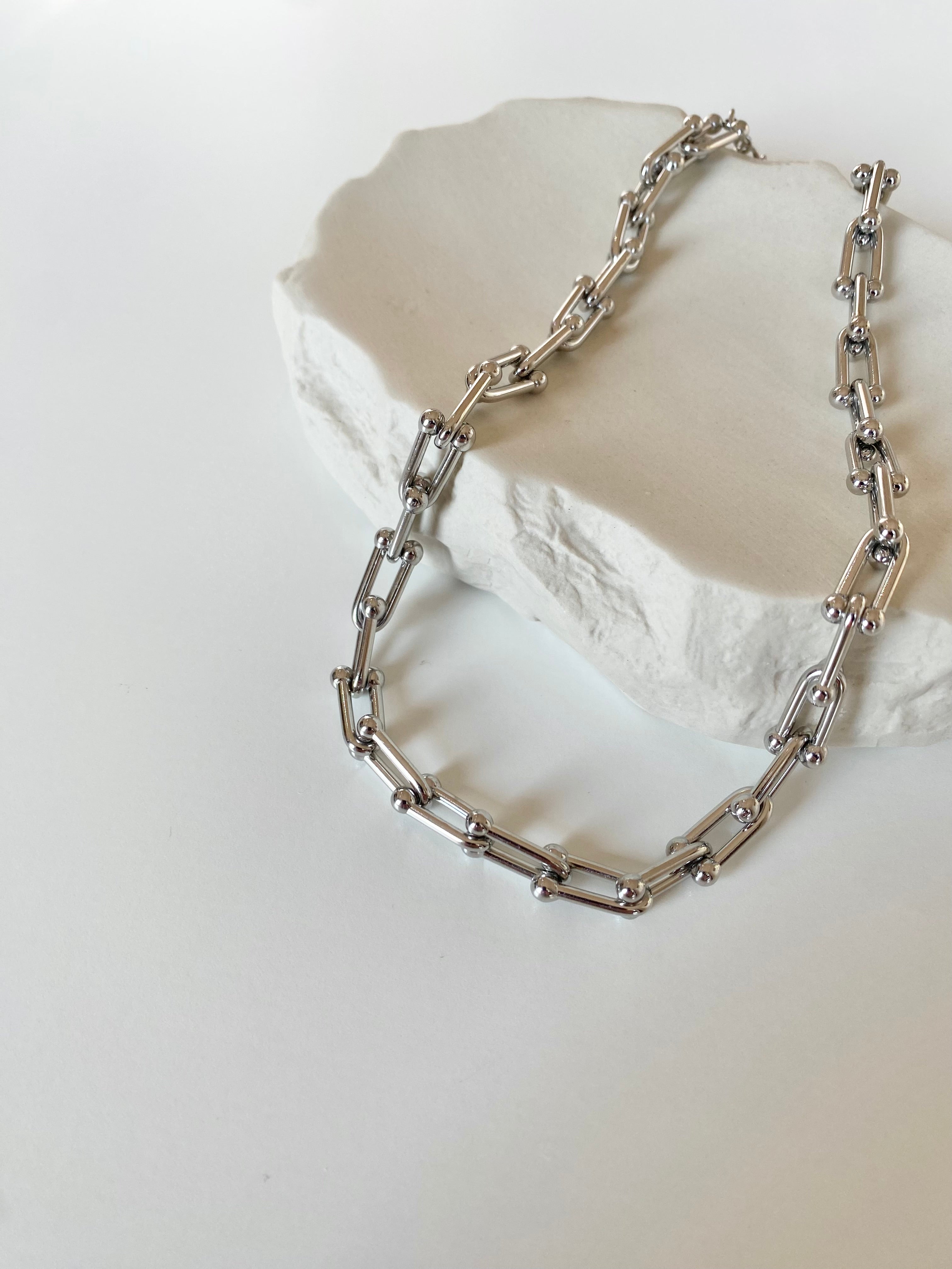 Liv Necklace | Goldfarbene Gliederkette