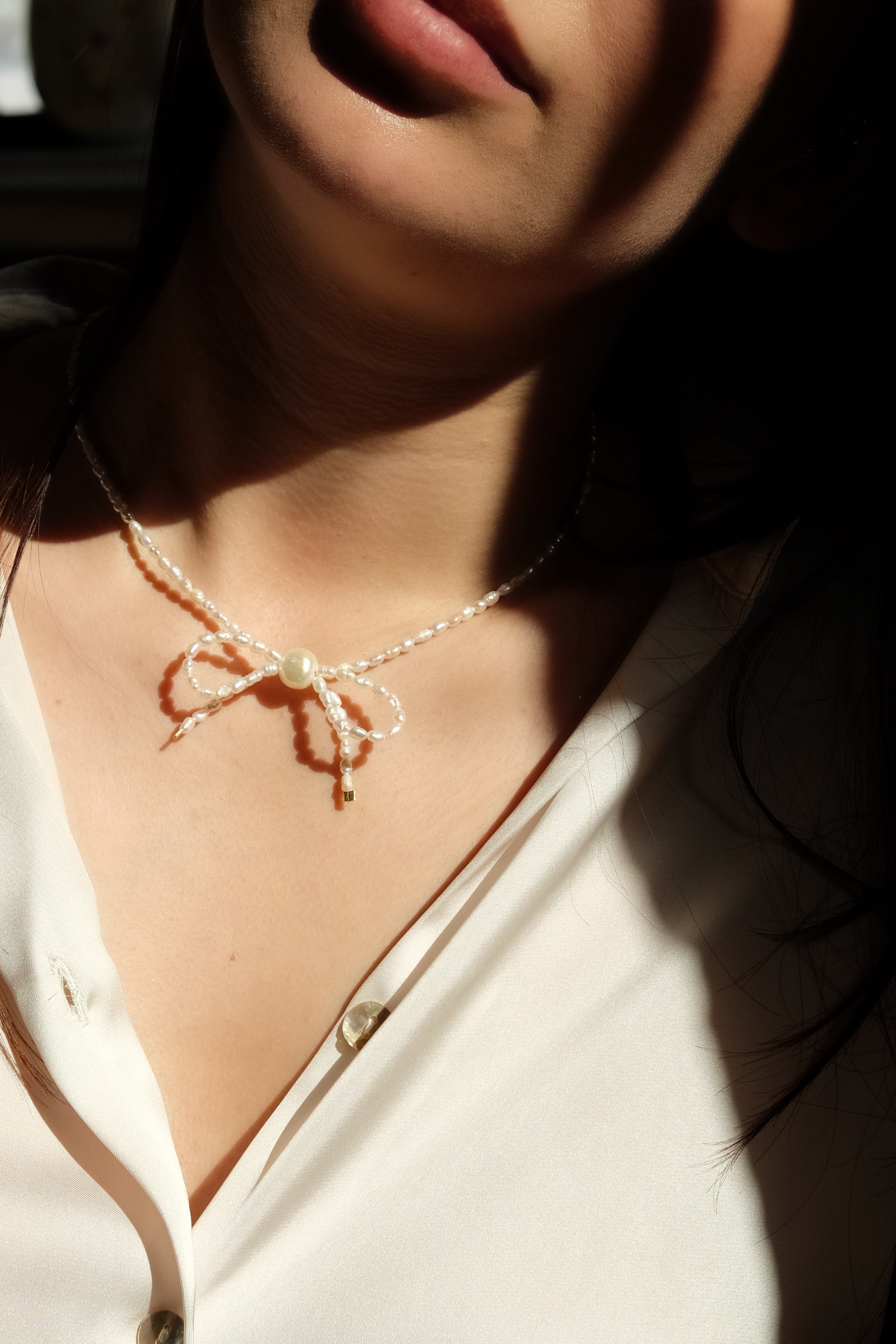 Bow Necklace