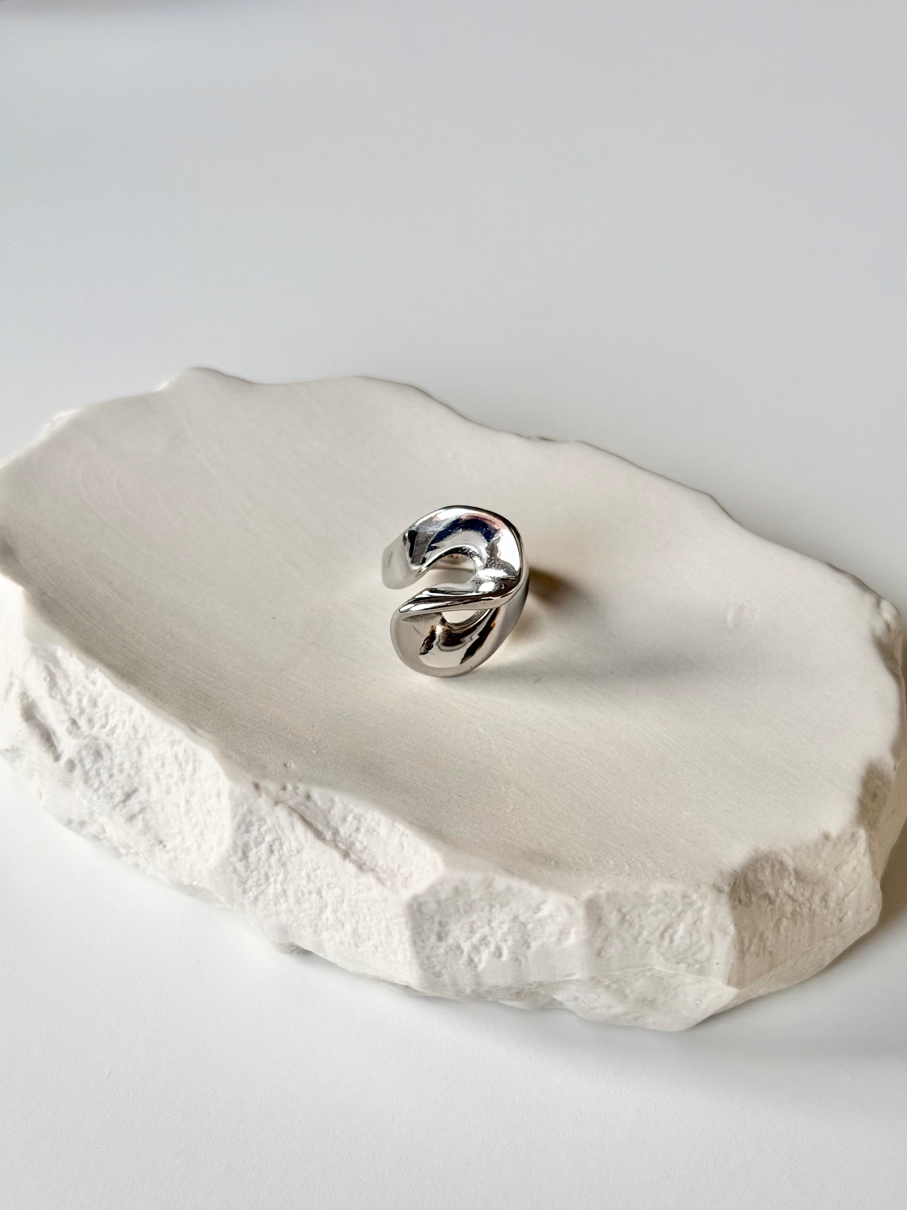 Sample Sale Ring Wavy