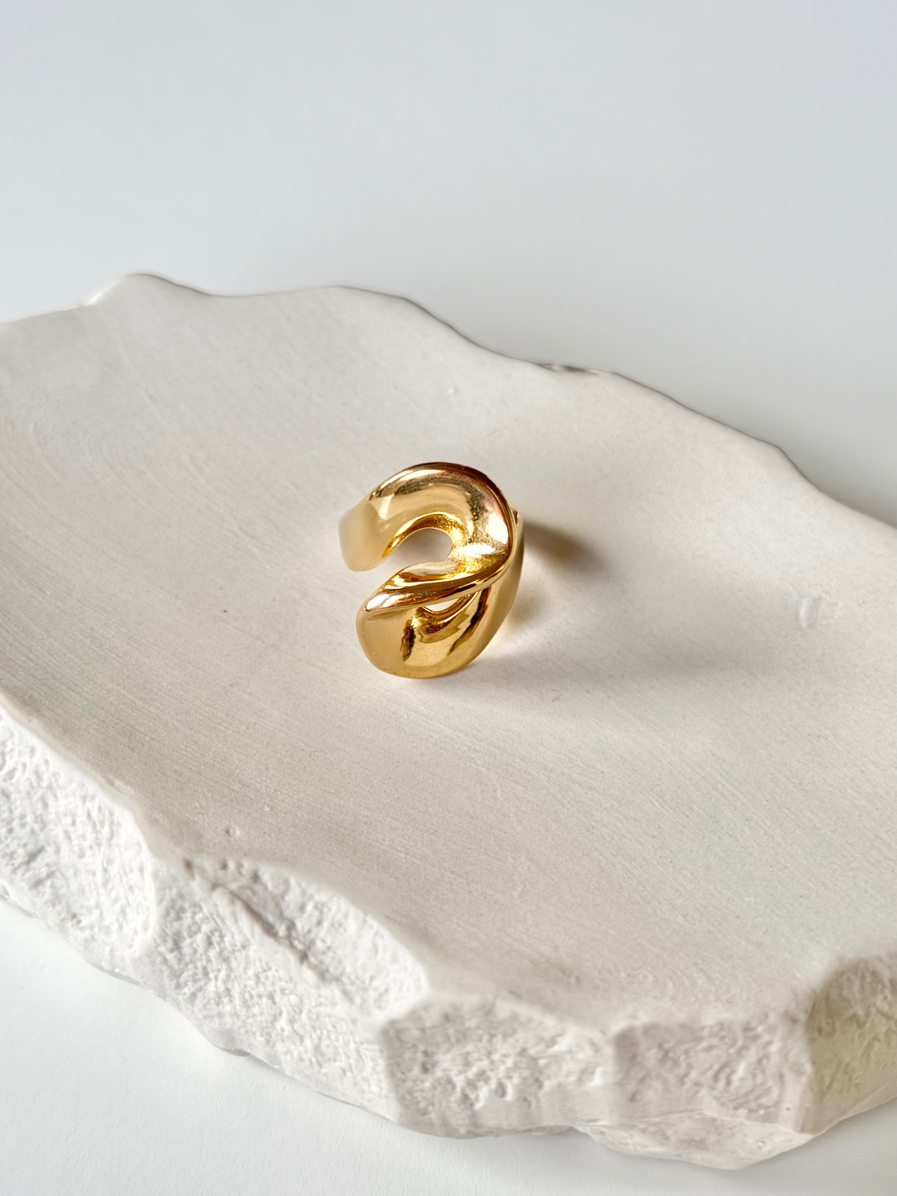 Sample Sale Ring Wavy