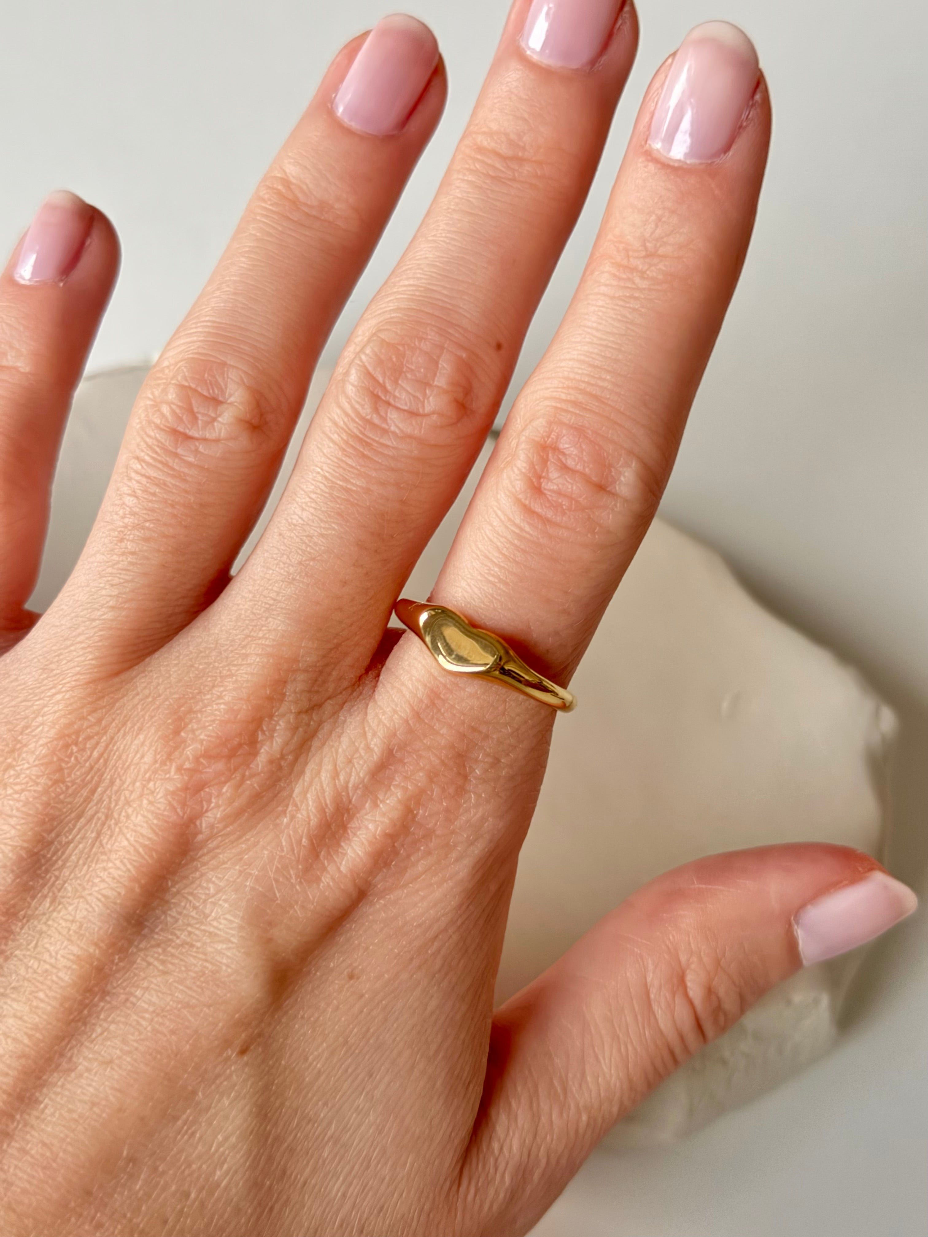 Sample Sale B-Ware Little Heart Ring