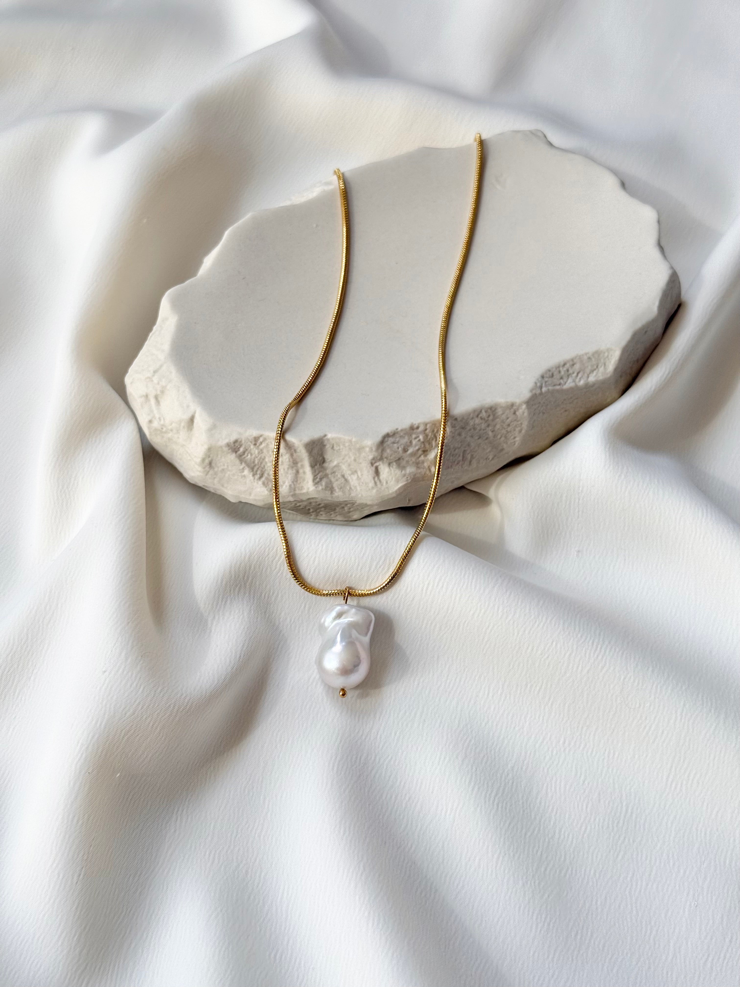 June Necklace