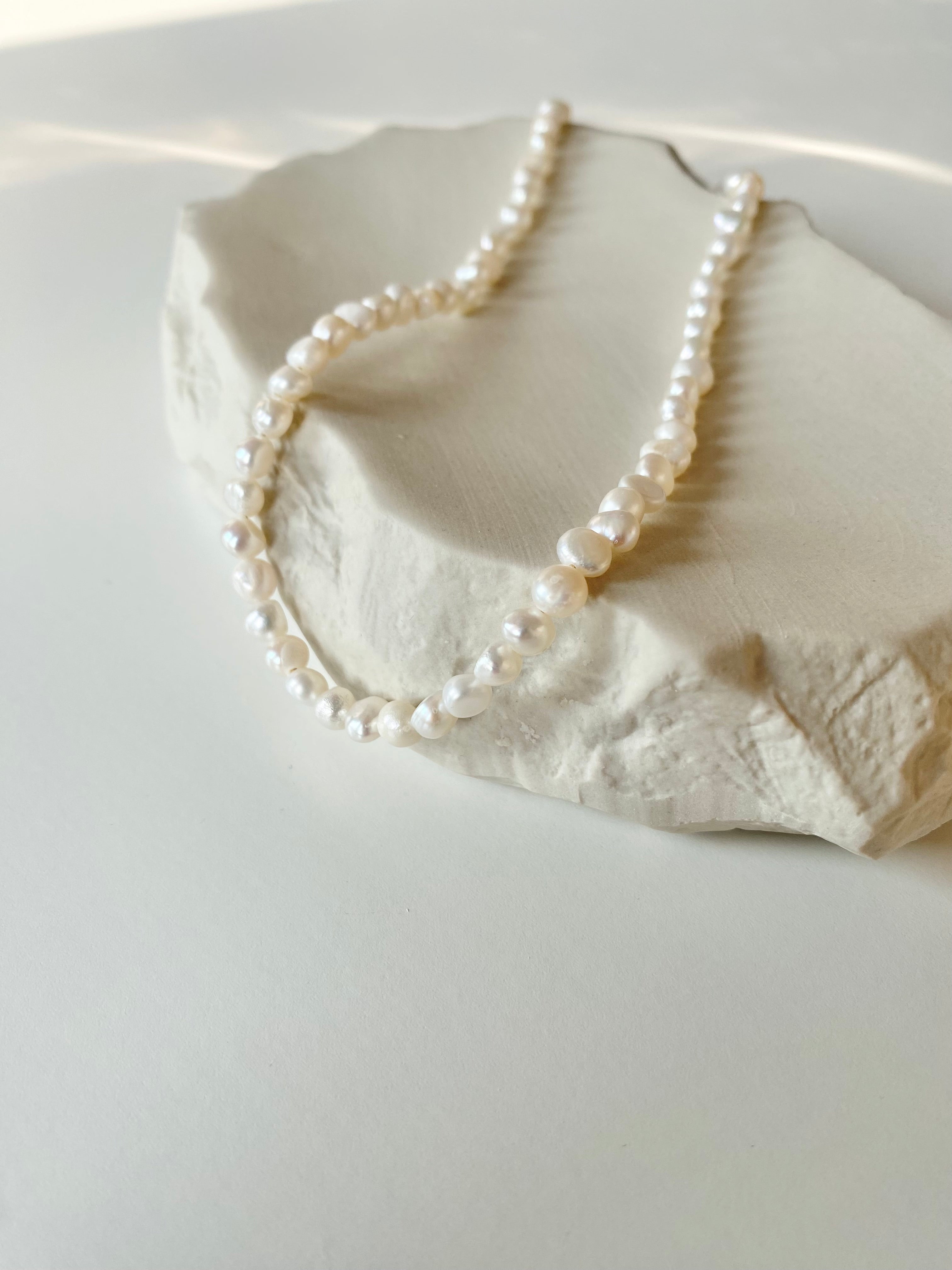 Little Pearl Choker