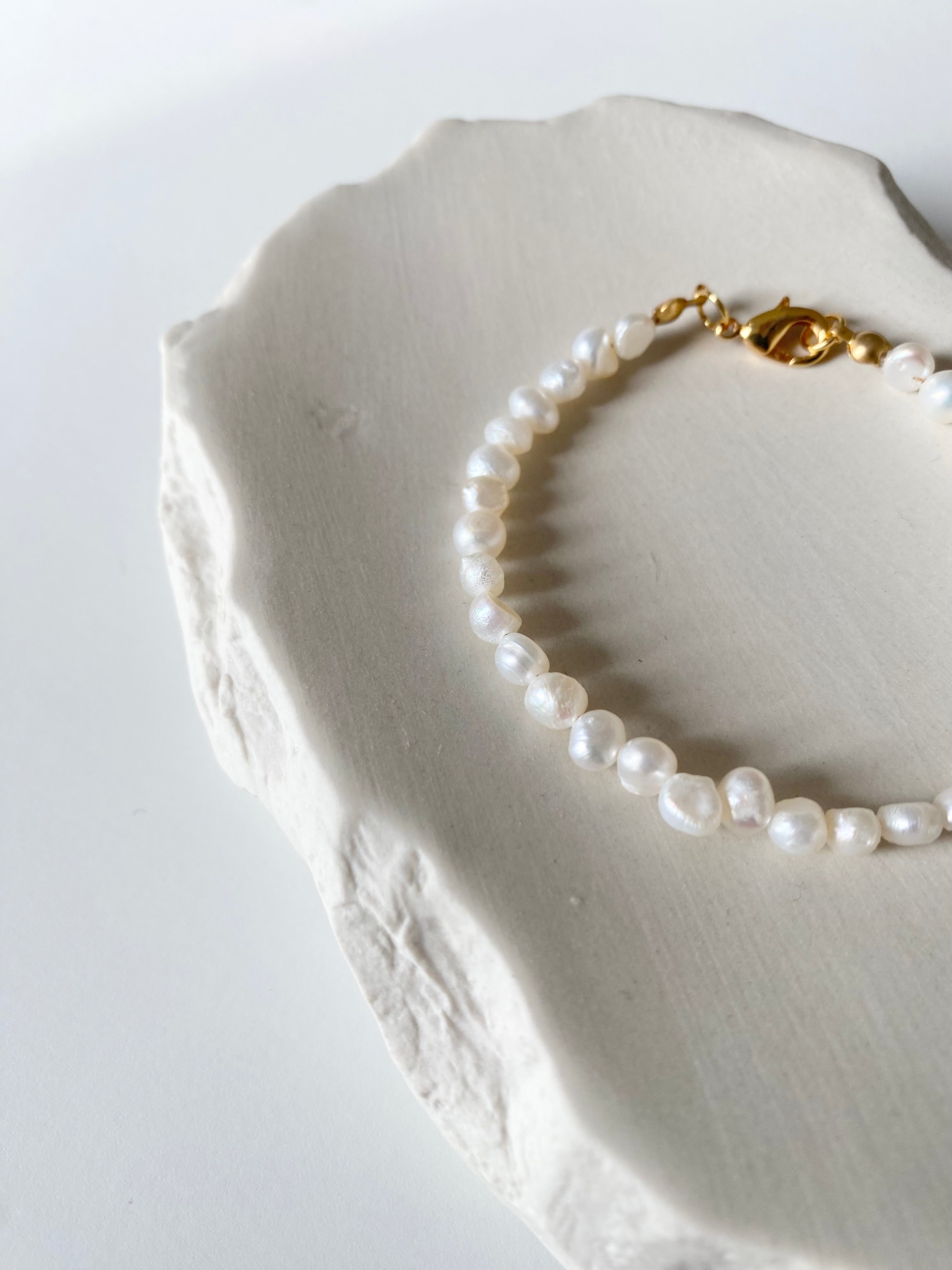 Little Pearl Bracelet | Armband aus Süßwasserperlen