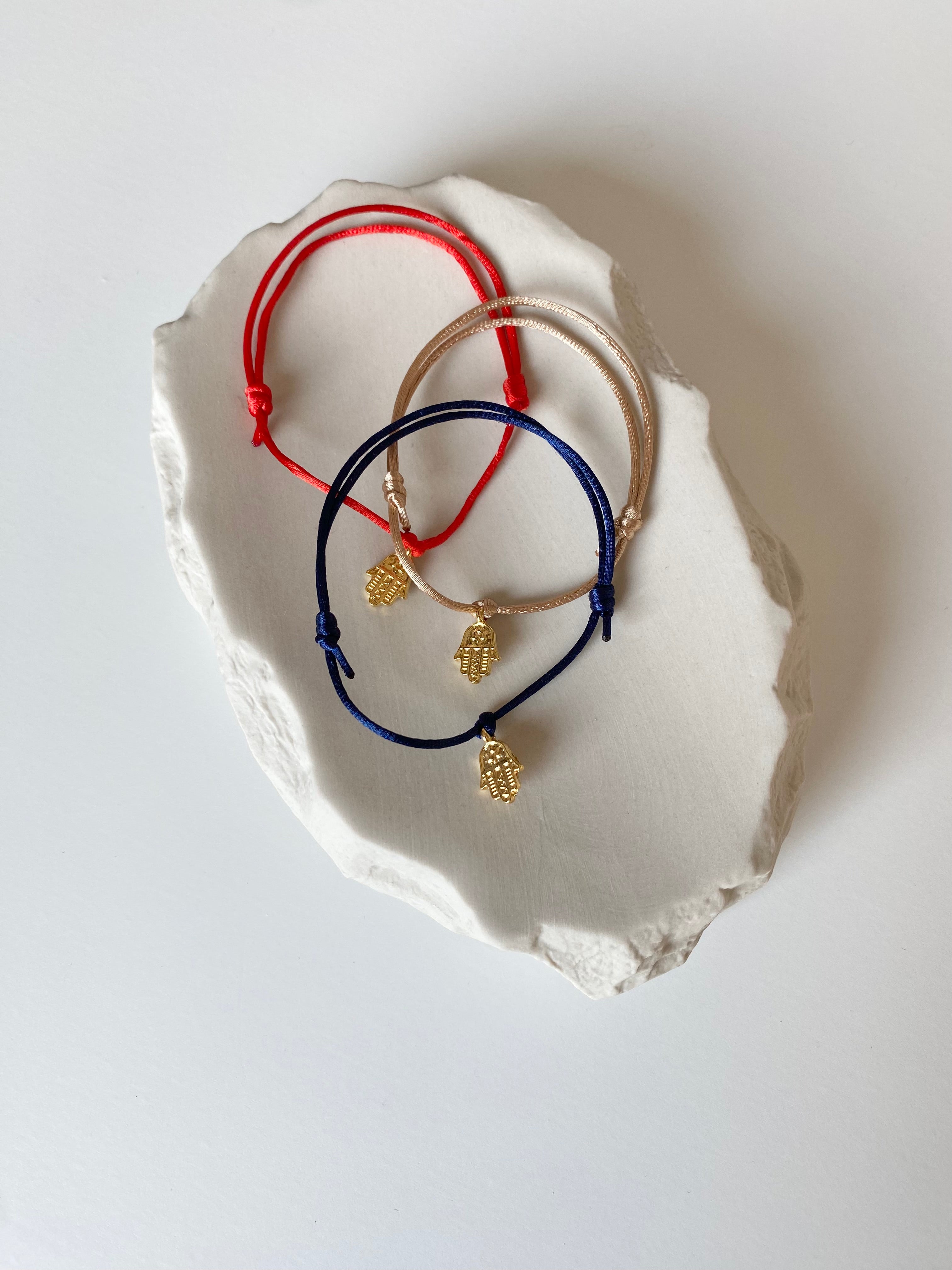 Sample Sale Satin Armband mit Anhänger Hamsa