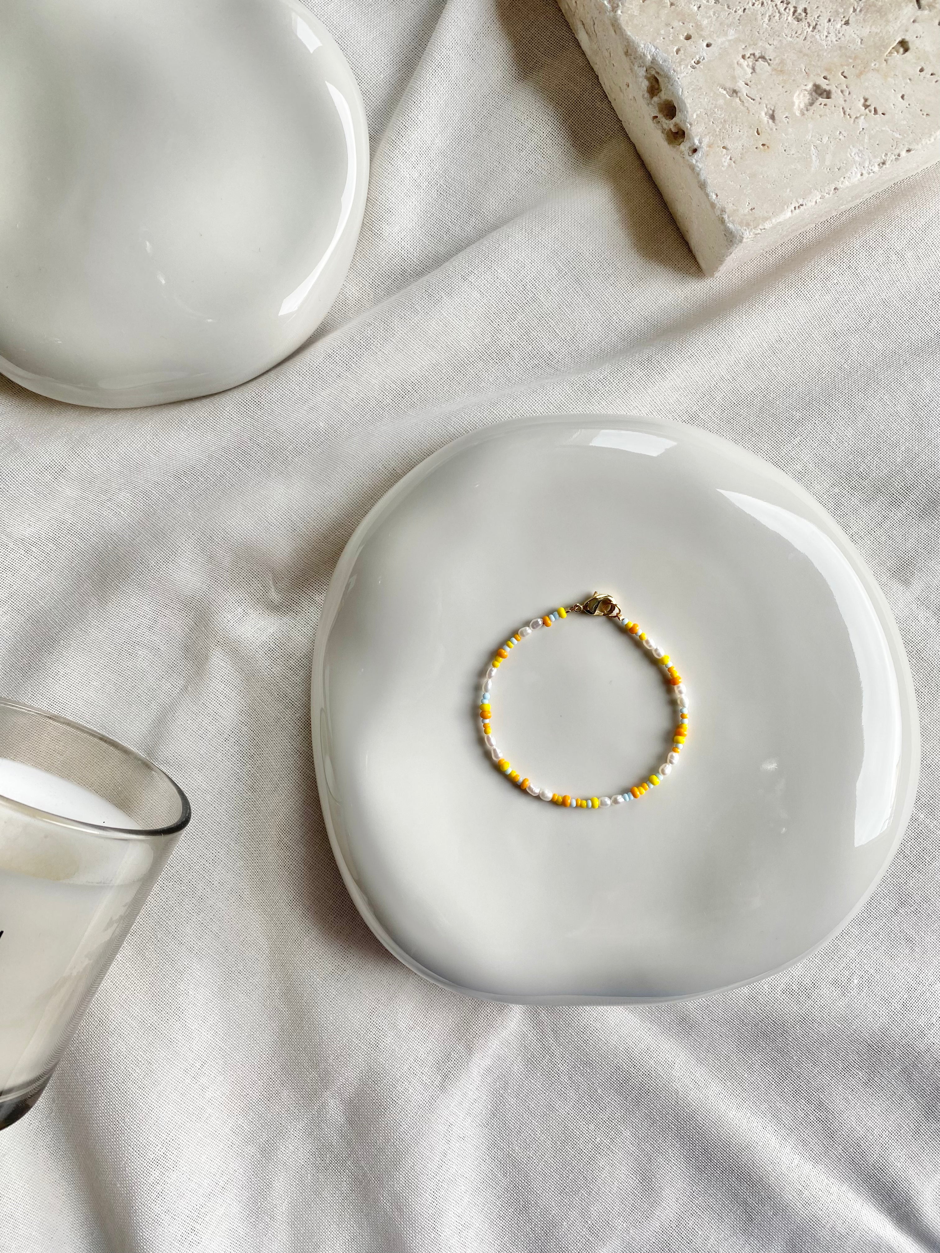 Sunflower Bracelet | Armband mit Süßwasserperlen und bunten Rocailles