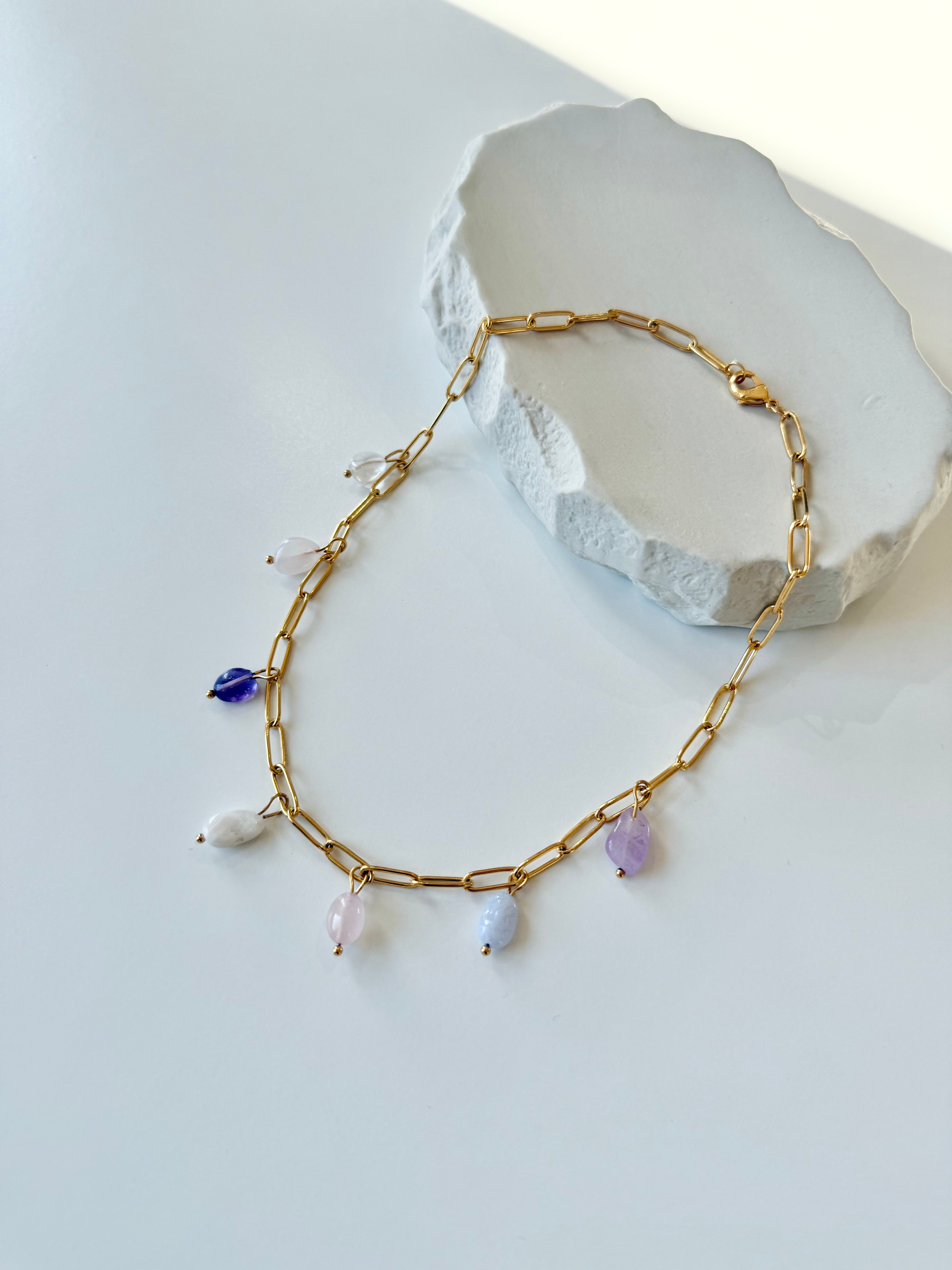 Alja Necklace | Lilac Edition